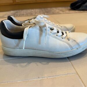 Ecco Leather Soft Sneaker
